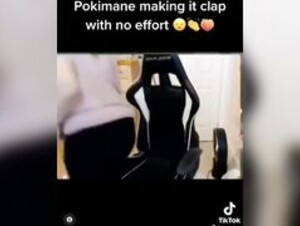 Pokimane bounces her tits jiggling