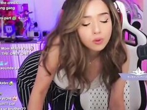 Pokimane gets ready for DOggy Style OF