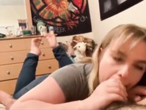 Lost feet pose bj video
