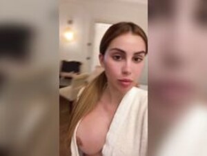 Alexa Dellanos nip