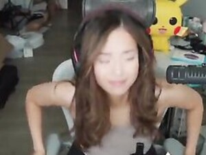 dommy Mommy Pokimane