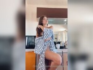 İzemmaniaa Onlyfans 16