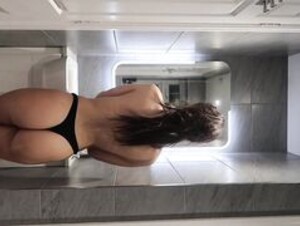 Lauren Alexis #2