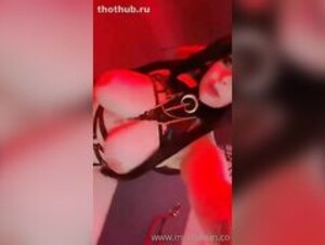 momo s3xy devil