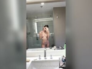LacyluBaby OnlyFans Lacy - Bath selfie playing with tits Video