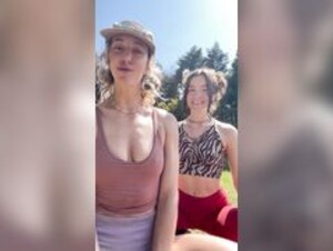 Stephinspace and Naomi Wildman sunny goddesses