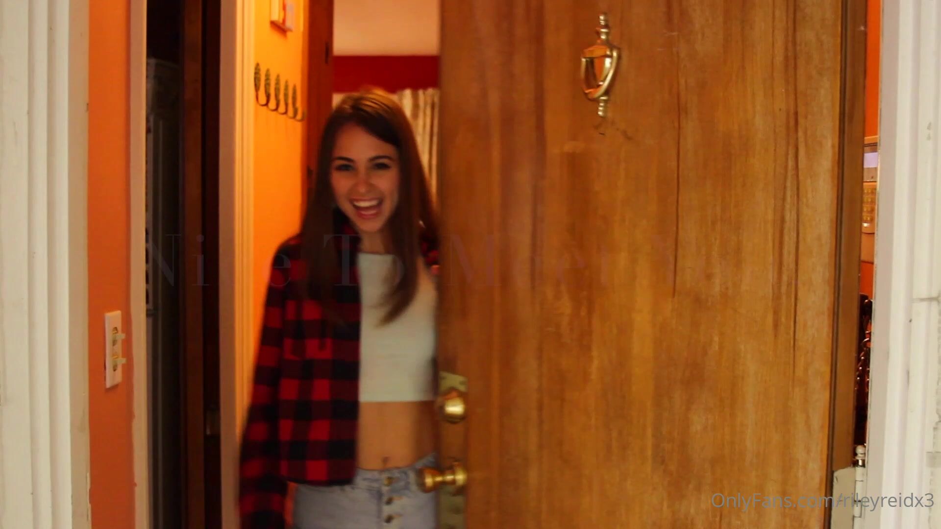 Riley Reid Getting A Hot Facial