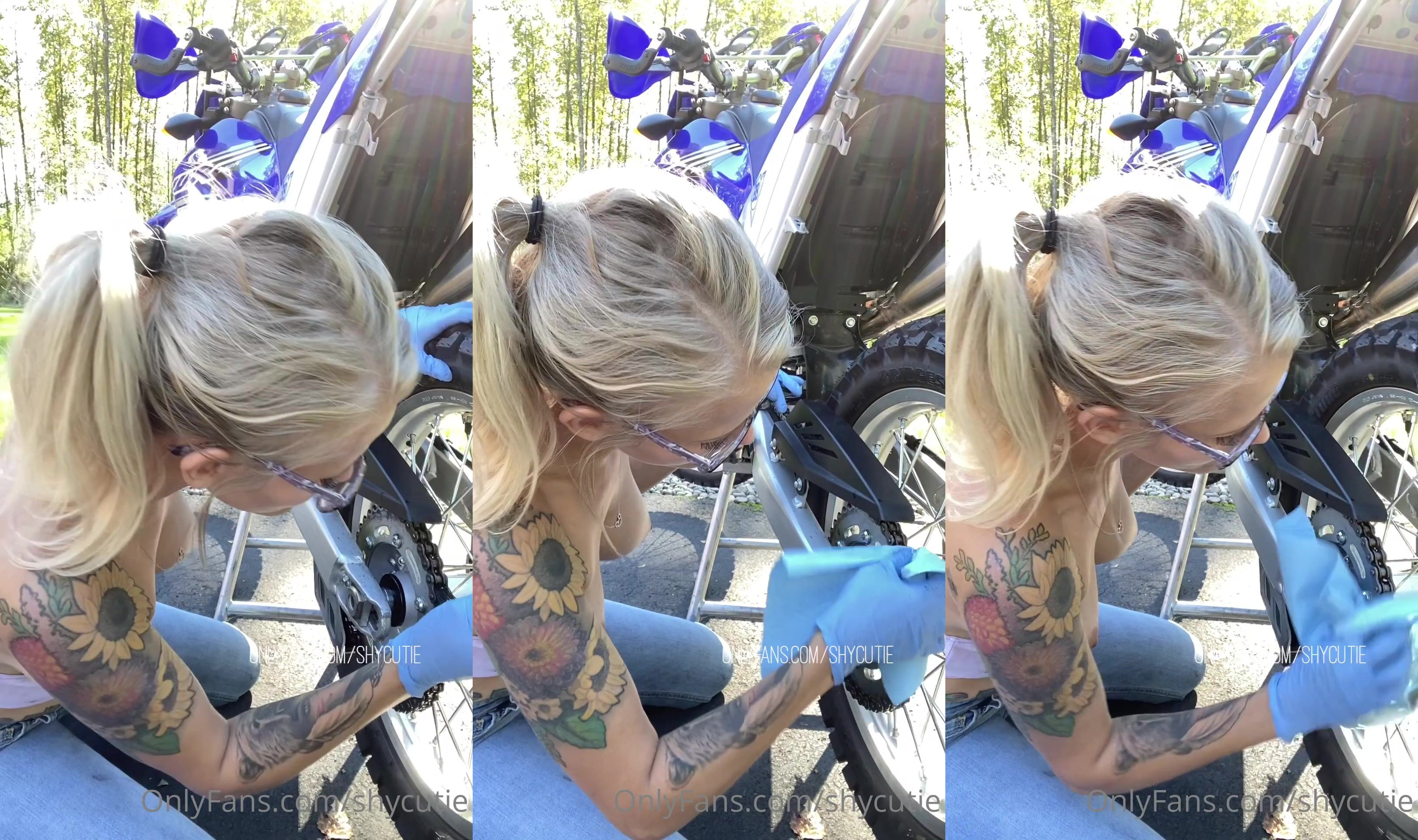 ShyCutie Fixes Her Bike With Her Tits Out