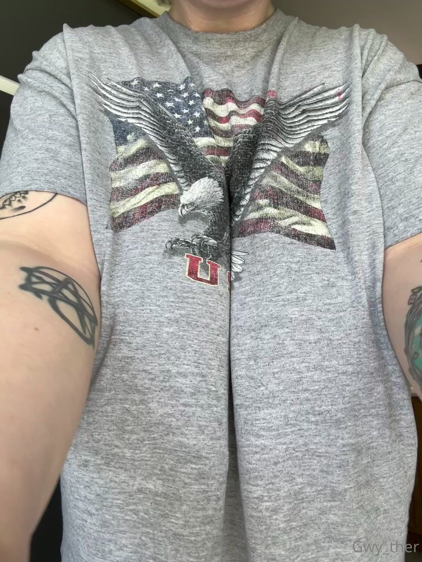 Gwy Ther Titty Bounce