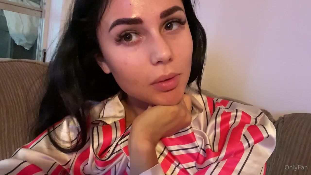 Ariana Marie Sucking Inside The Car Then Gets Out To Fuck