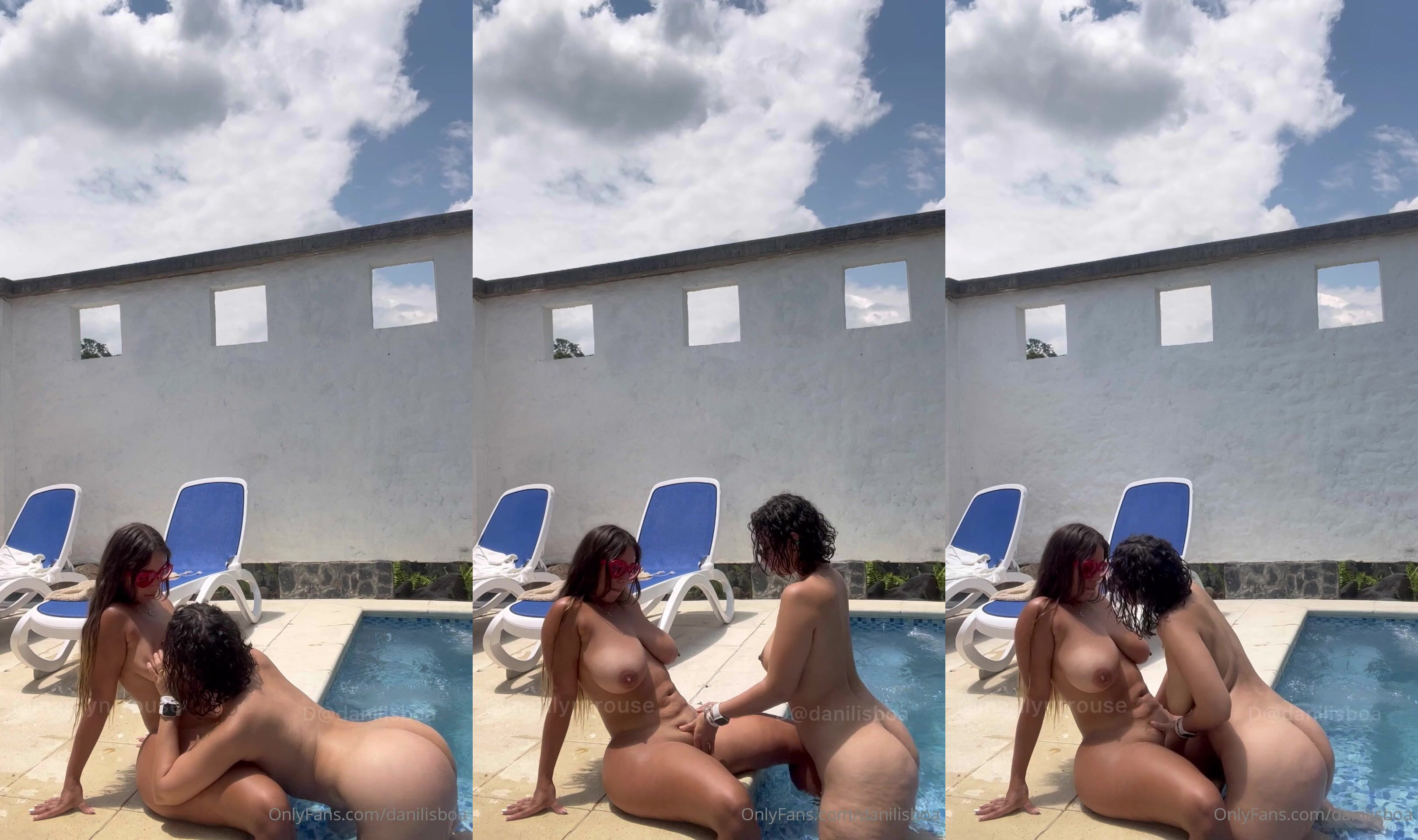 Danielis94 And Her Friend With Strap-on In The Pool