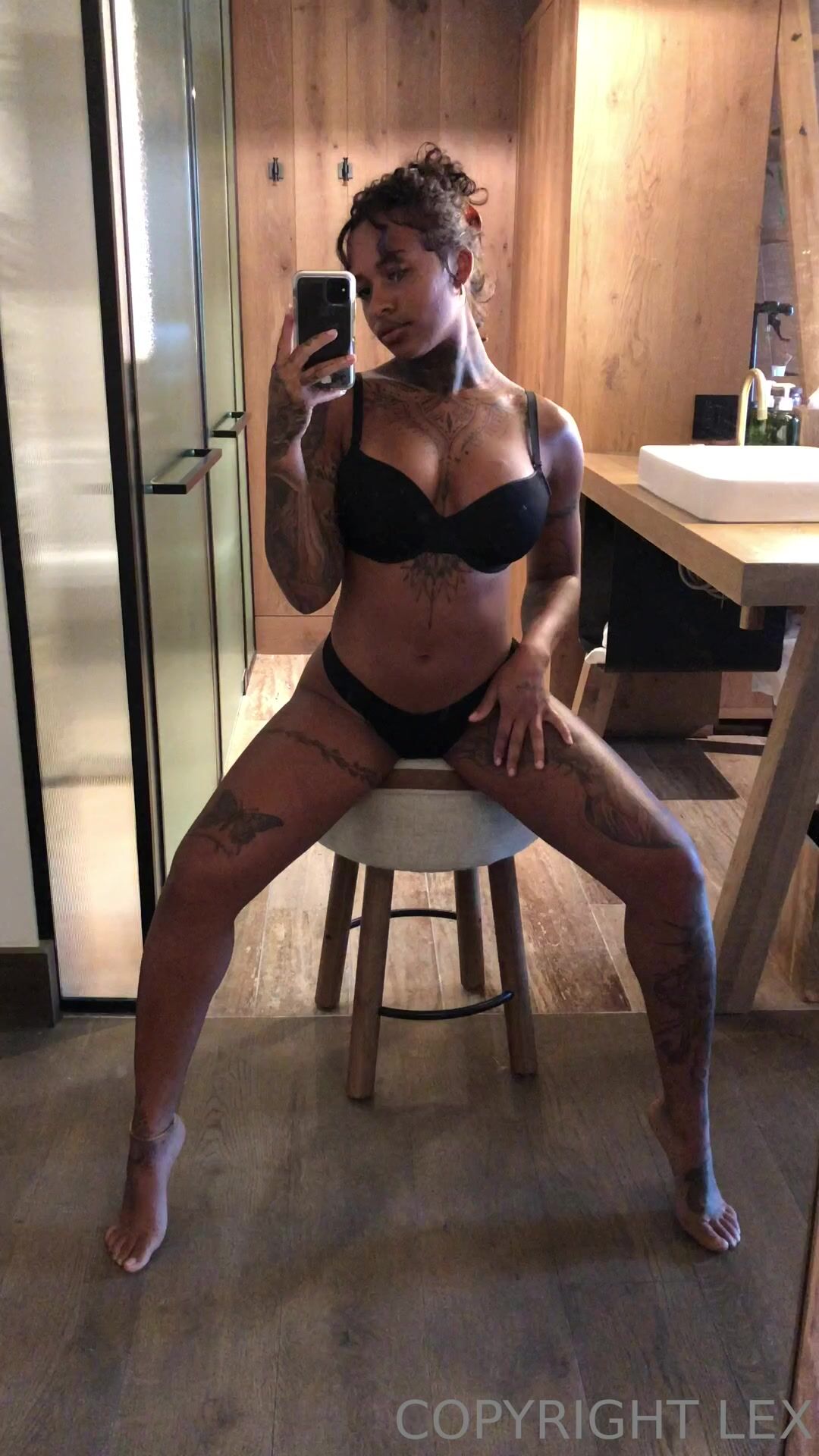 Lexonthemoonn Selfie Mirror Strip Tease
