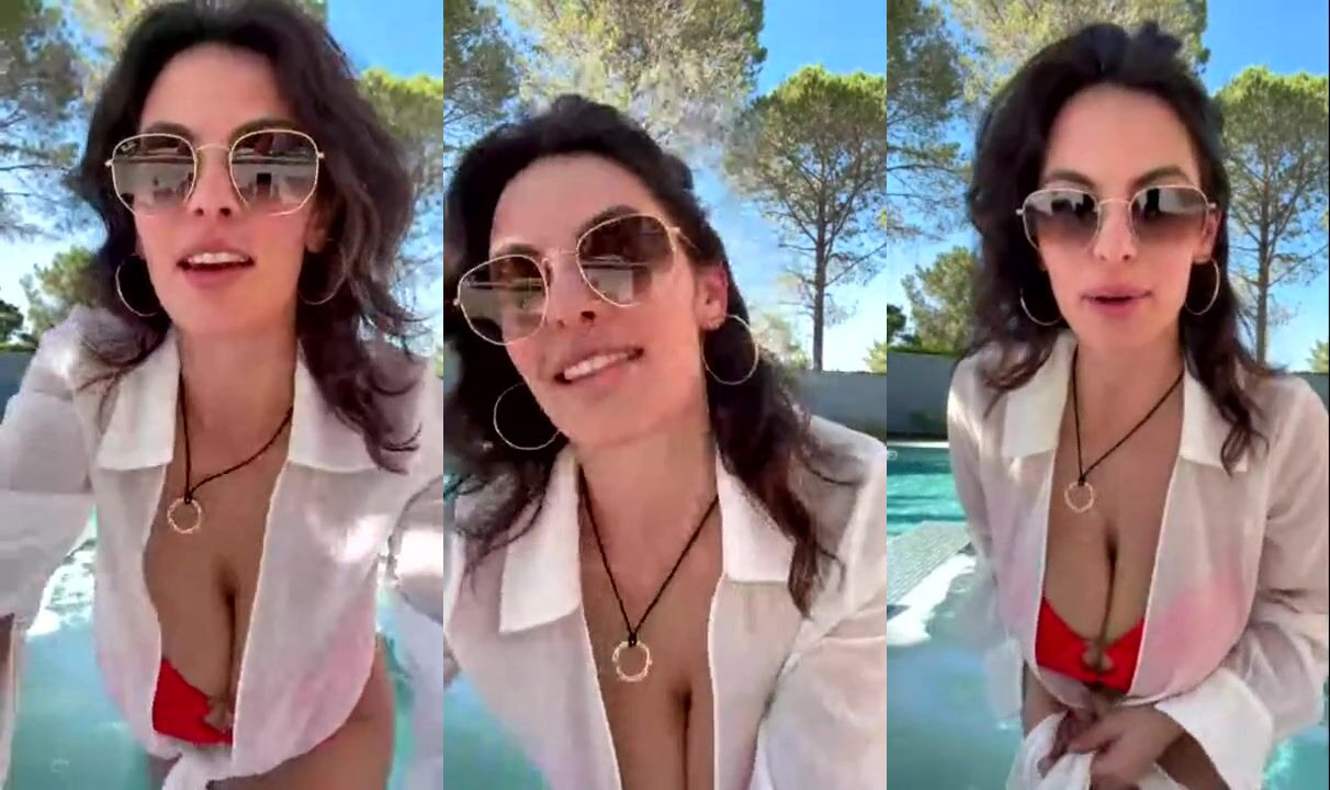 Busty Alexa Pearl Having Sex In The Pool