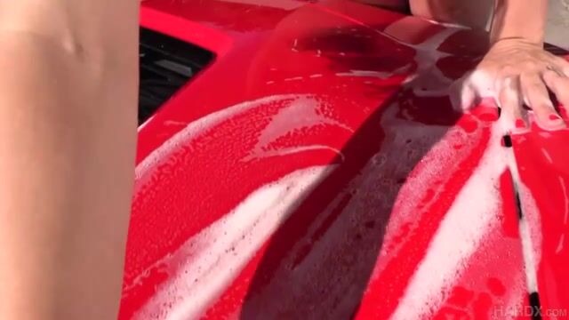 Lena Paul Gets Fucked After A Sexy Car Wash