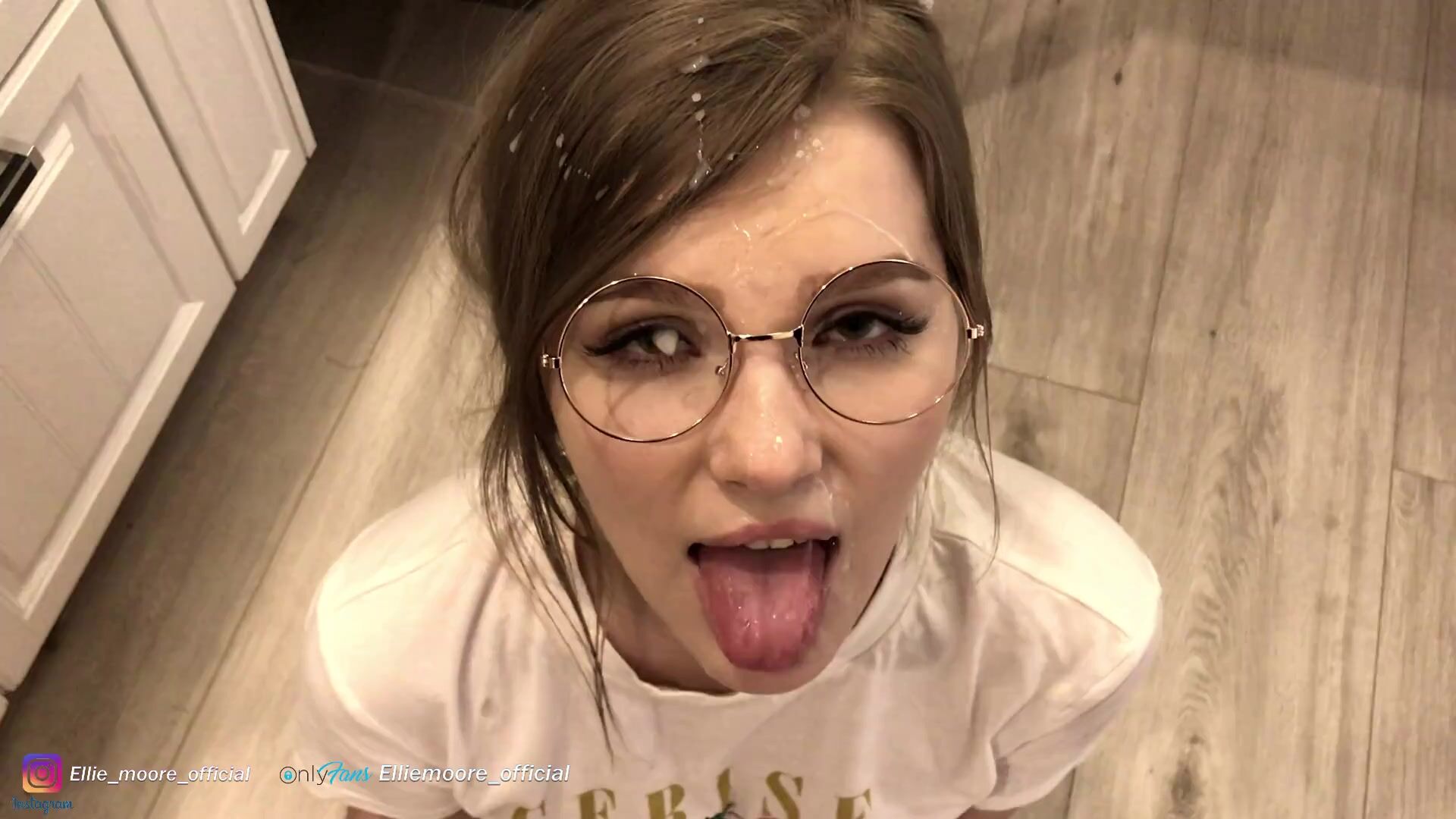 Ellie Moore Sucks A Dick In The Kitchen
