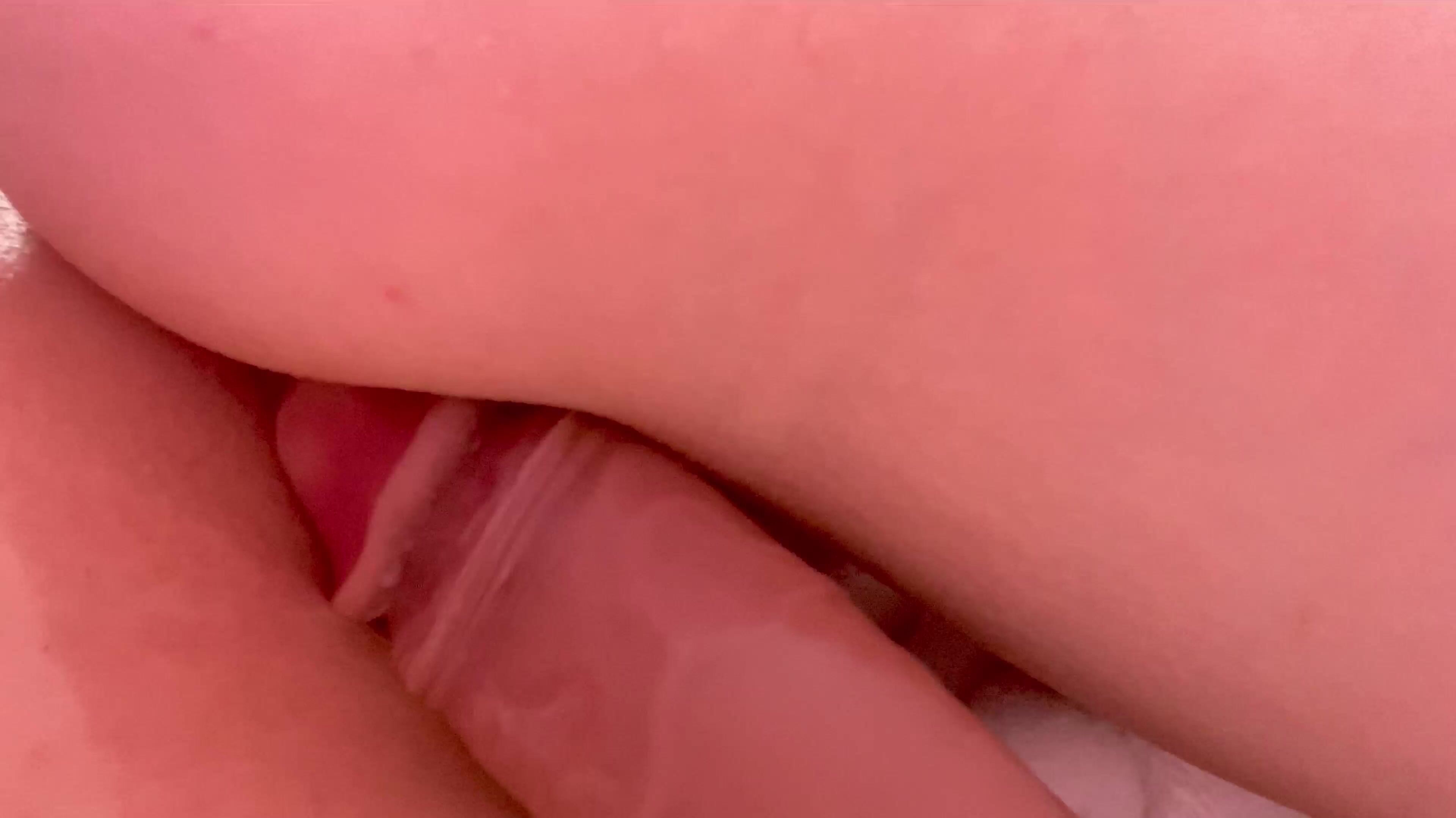 Hannapunzel Fucks Herself With A Dildo