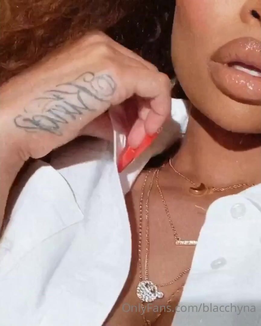 Blac Chyna Zooms On Her Face