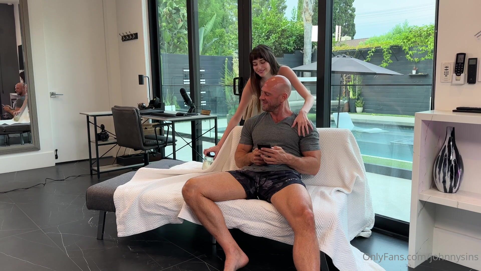 OnlyFans - Lana Smalls, Johnny Sins - Round 3