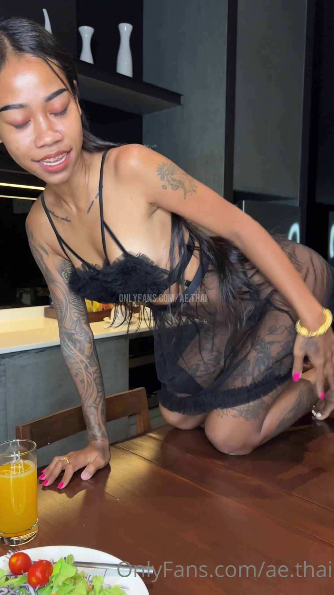 Maid Aeasia Serves Her Pussy As Main Course